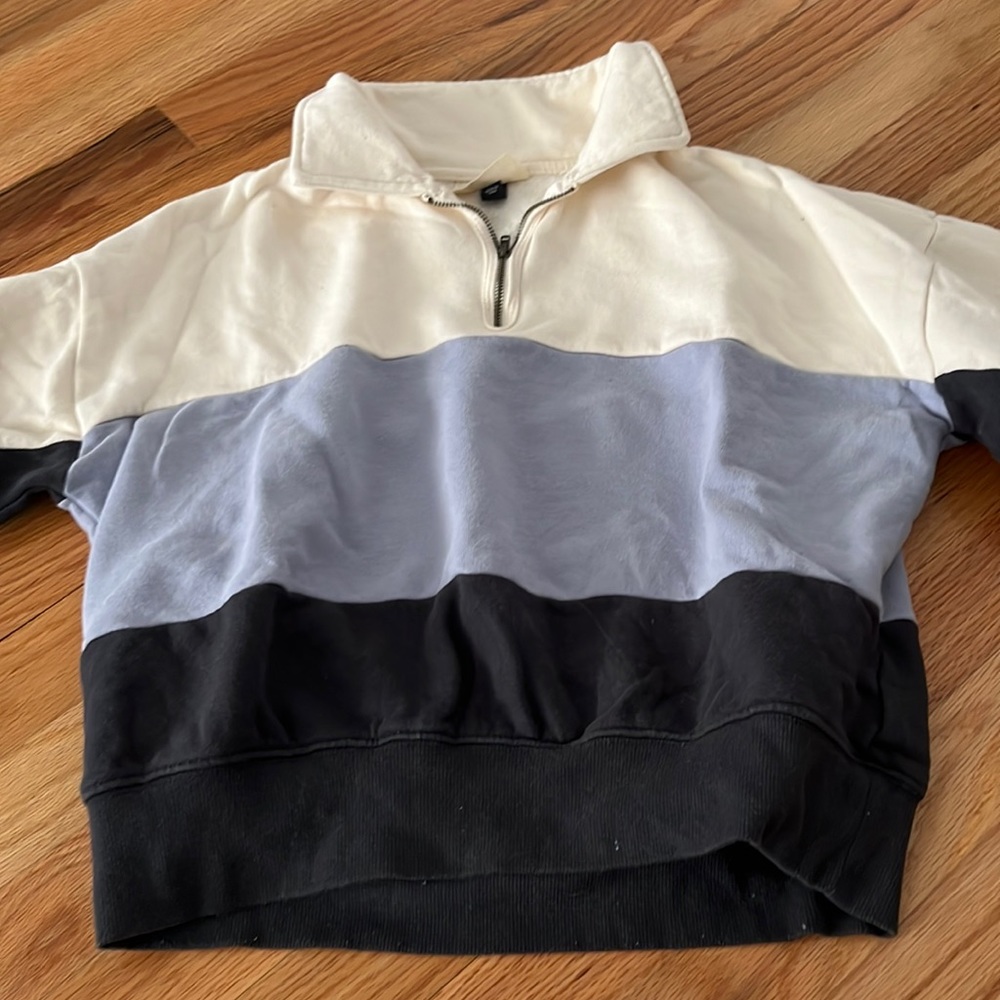 womens cropped quarter zip hoodie